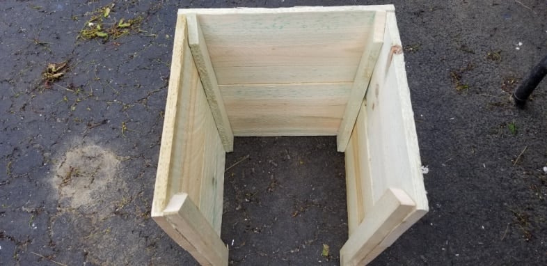 flower pot cover with three sides completed