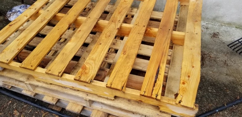 free pallets