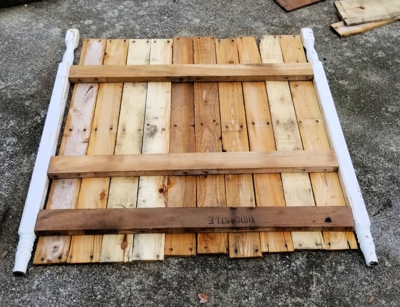 test fit pallet boards and crib posts
