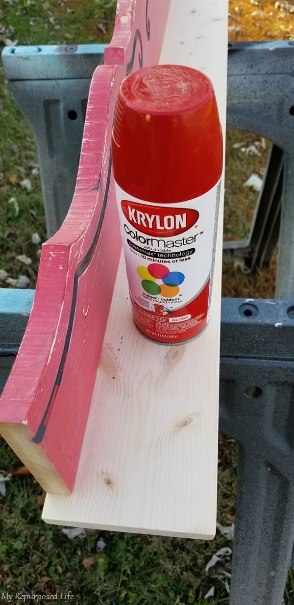 spray painting Christmas stocking shelf spray painting Christmas stocking shelf
