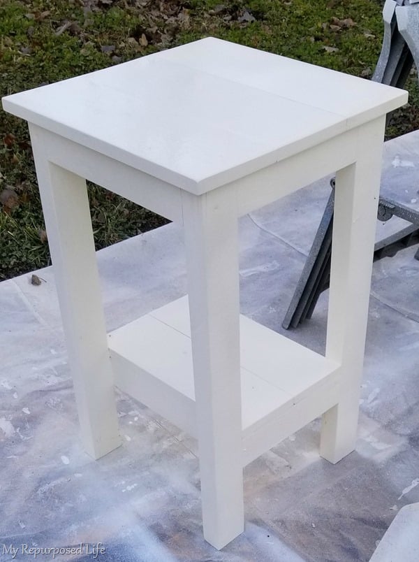 white simple table build
