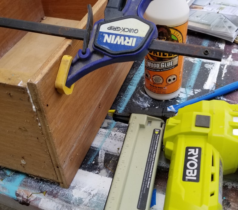 repair drawer with wood glue