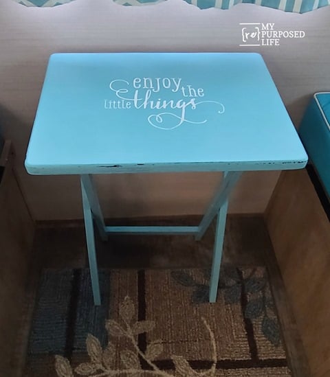 aqua tray table makeover MyRepurposedLife