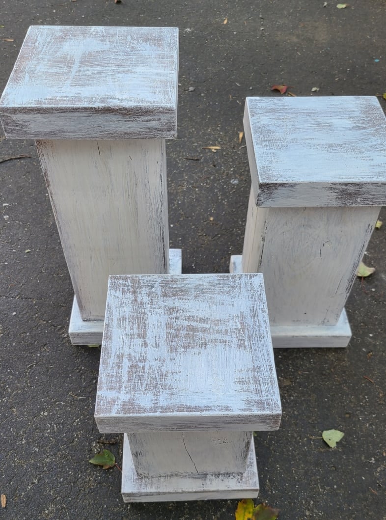 plant stands painted in a farmhouse style