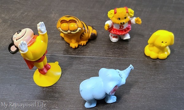 how to happy meal toys ornaments