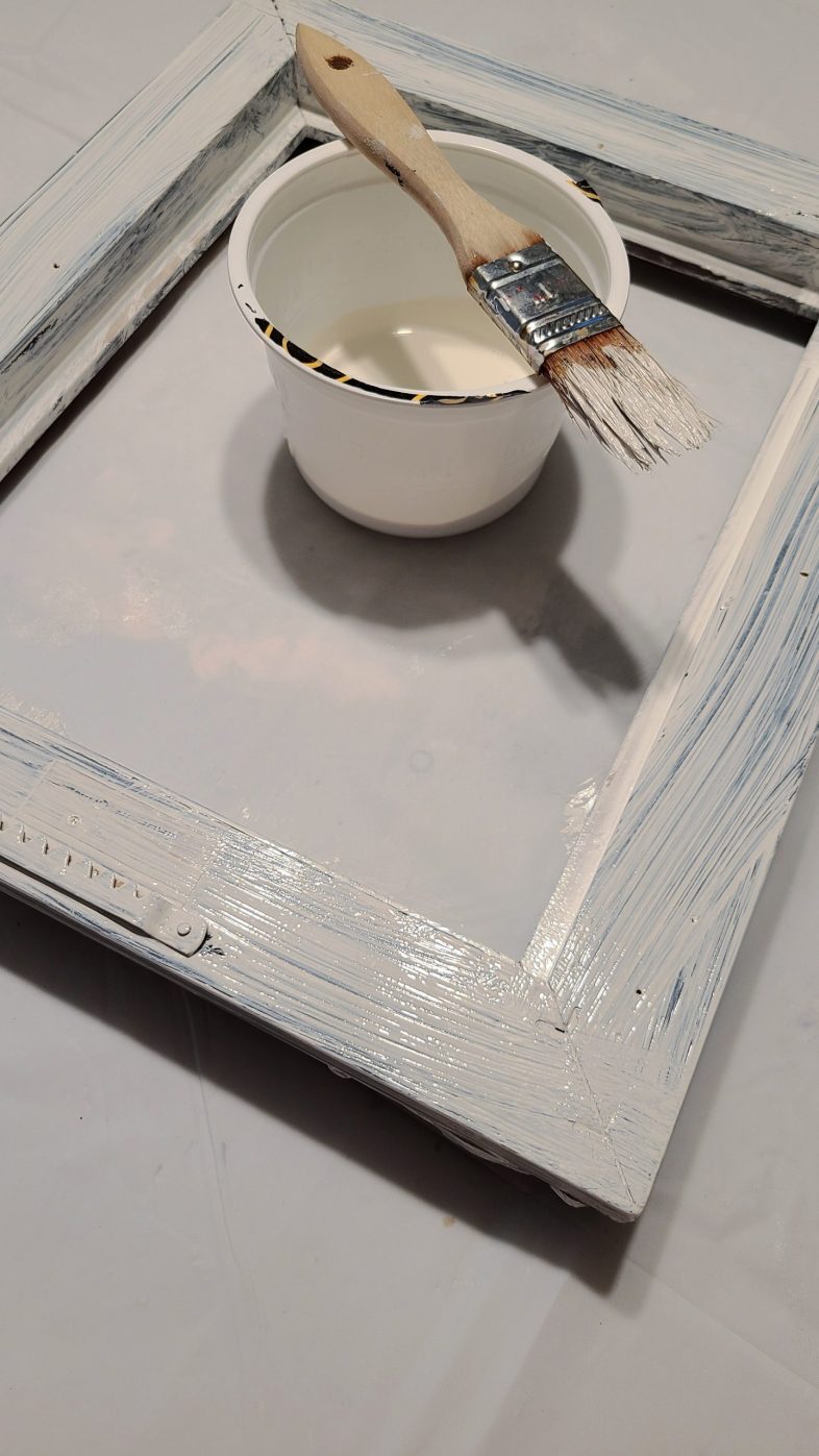 paint the back of your picture frame