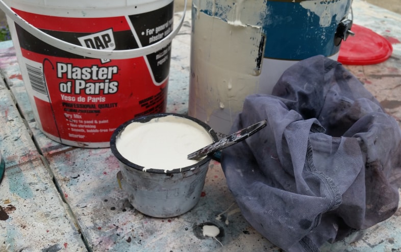 diy chalky paint primer made with plaster of paris