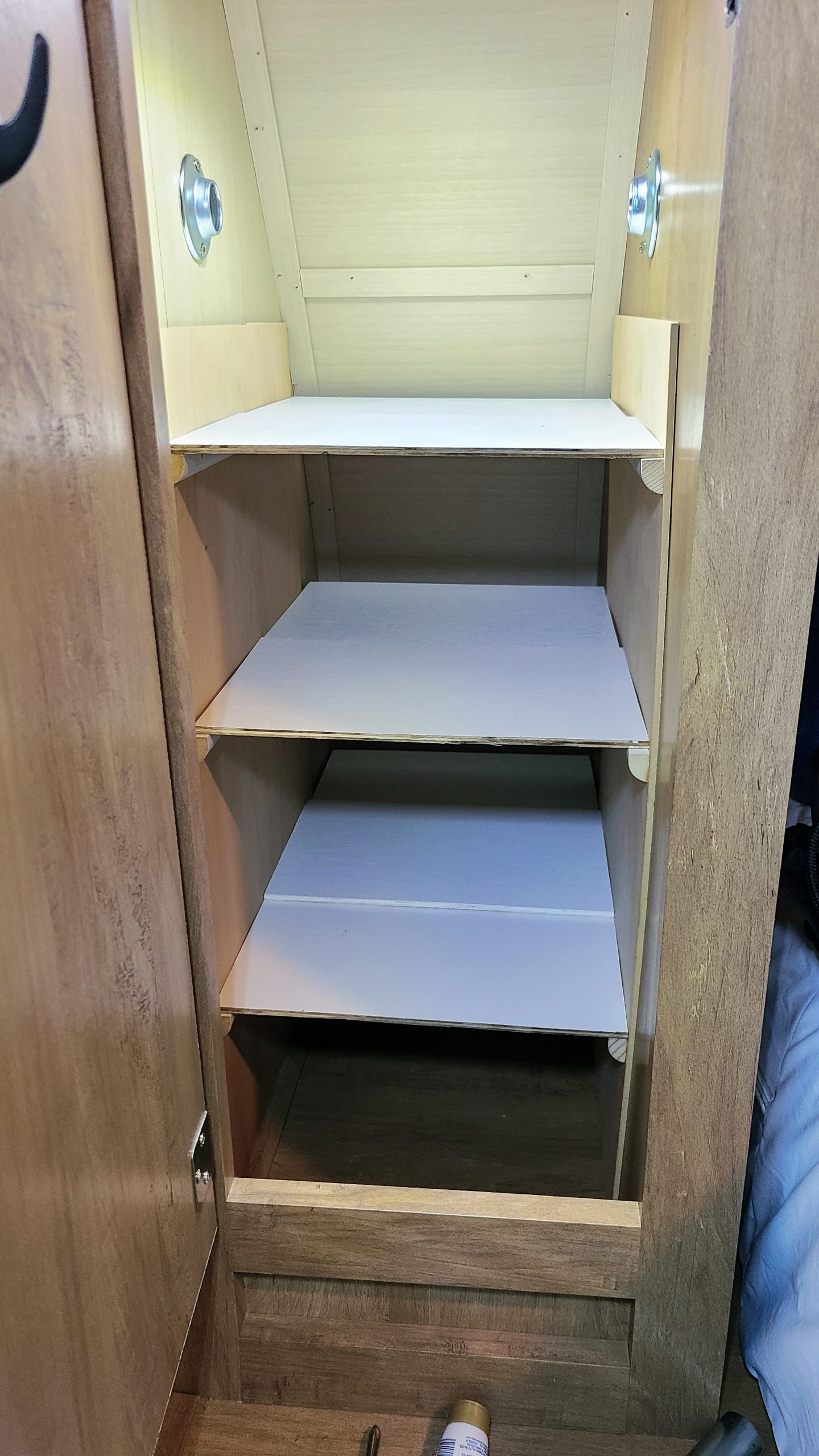 no drill shelves for small closet
