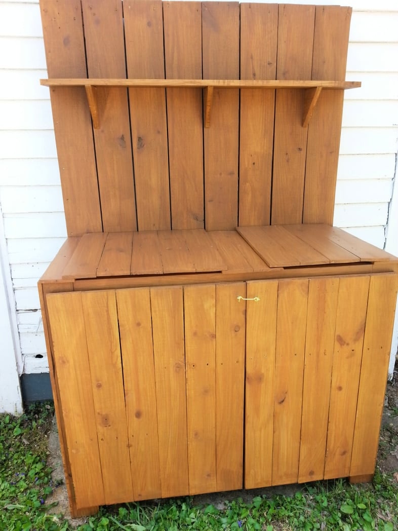 adding a shelf to the back of the potting bench