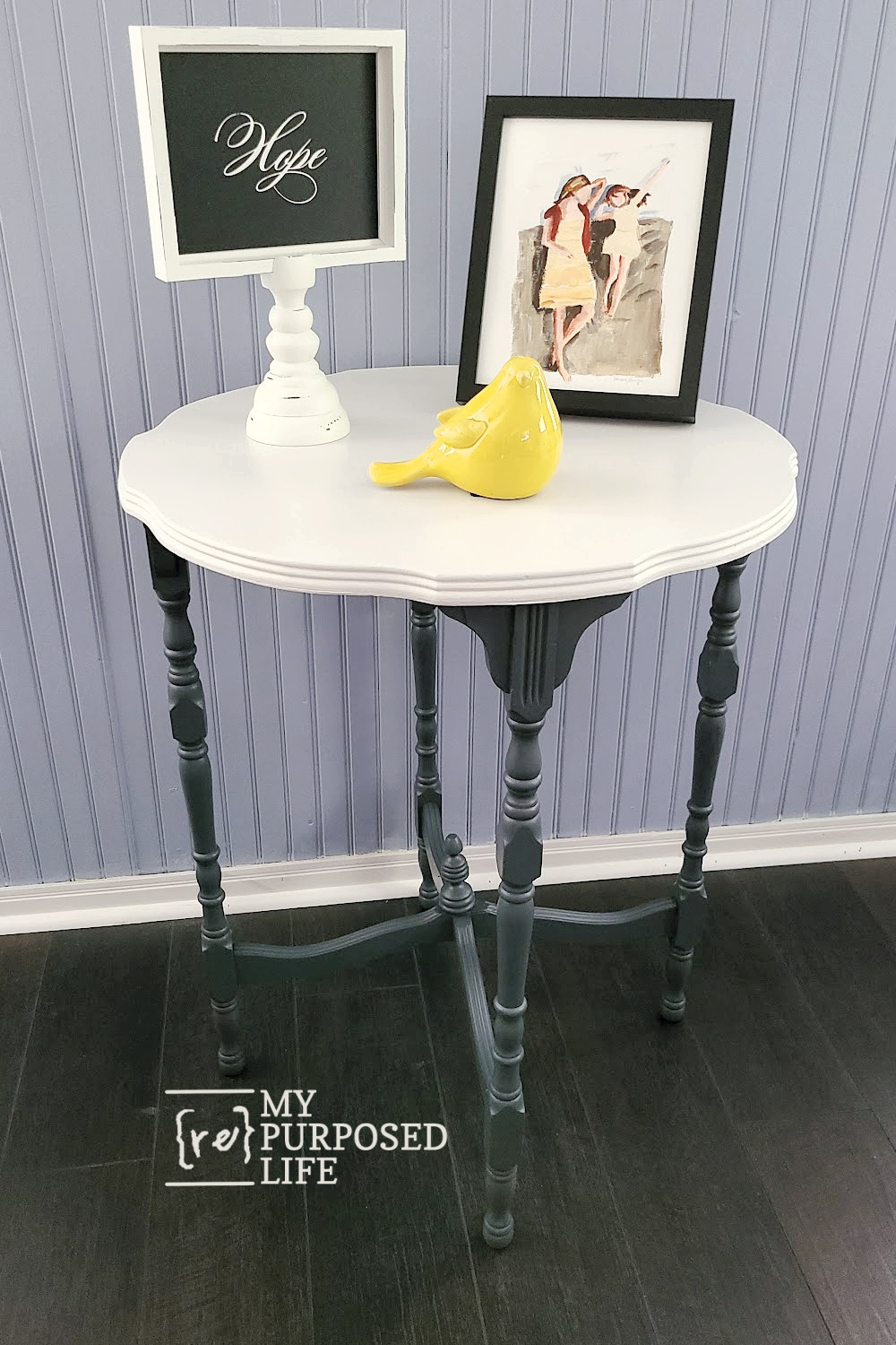 Don't throw out that antique side table. With a little paint, you can have a new two toned table, perfect for any corner in your home. #MyRepurposedLife #antique #sidetable #makeover #furniture #htp via @repurposedlife