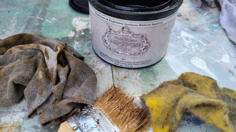 deglosser-prep-furniture-for-painting