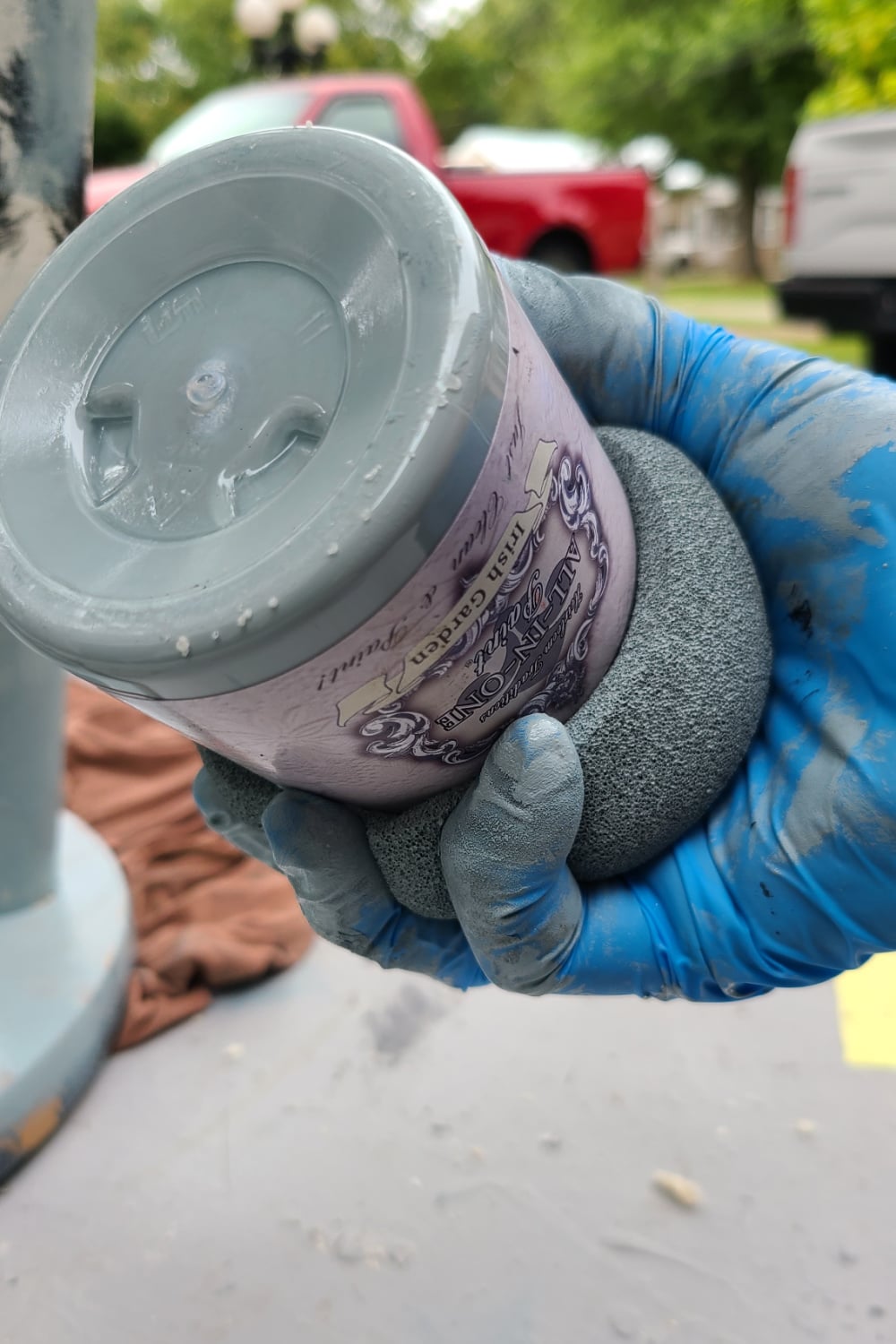 painting with true applicator sponge