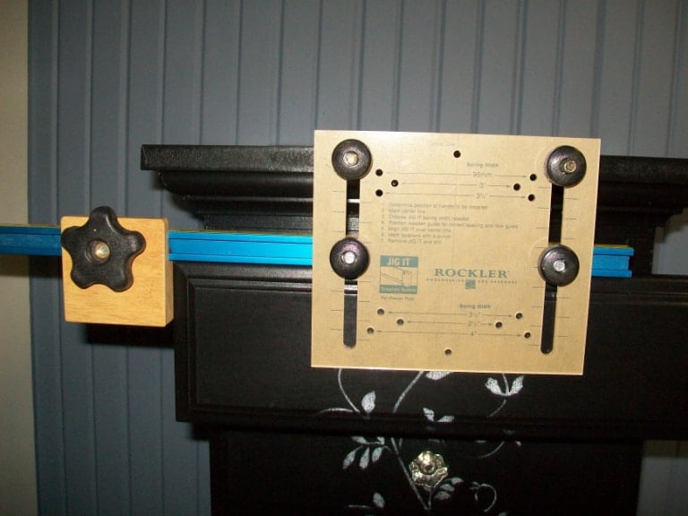 knobs and adjustments on hardware jig