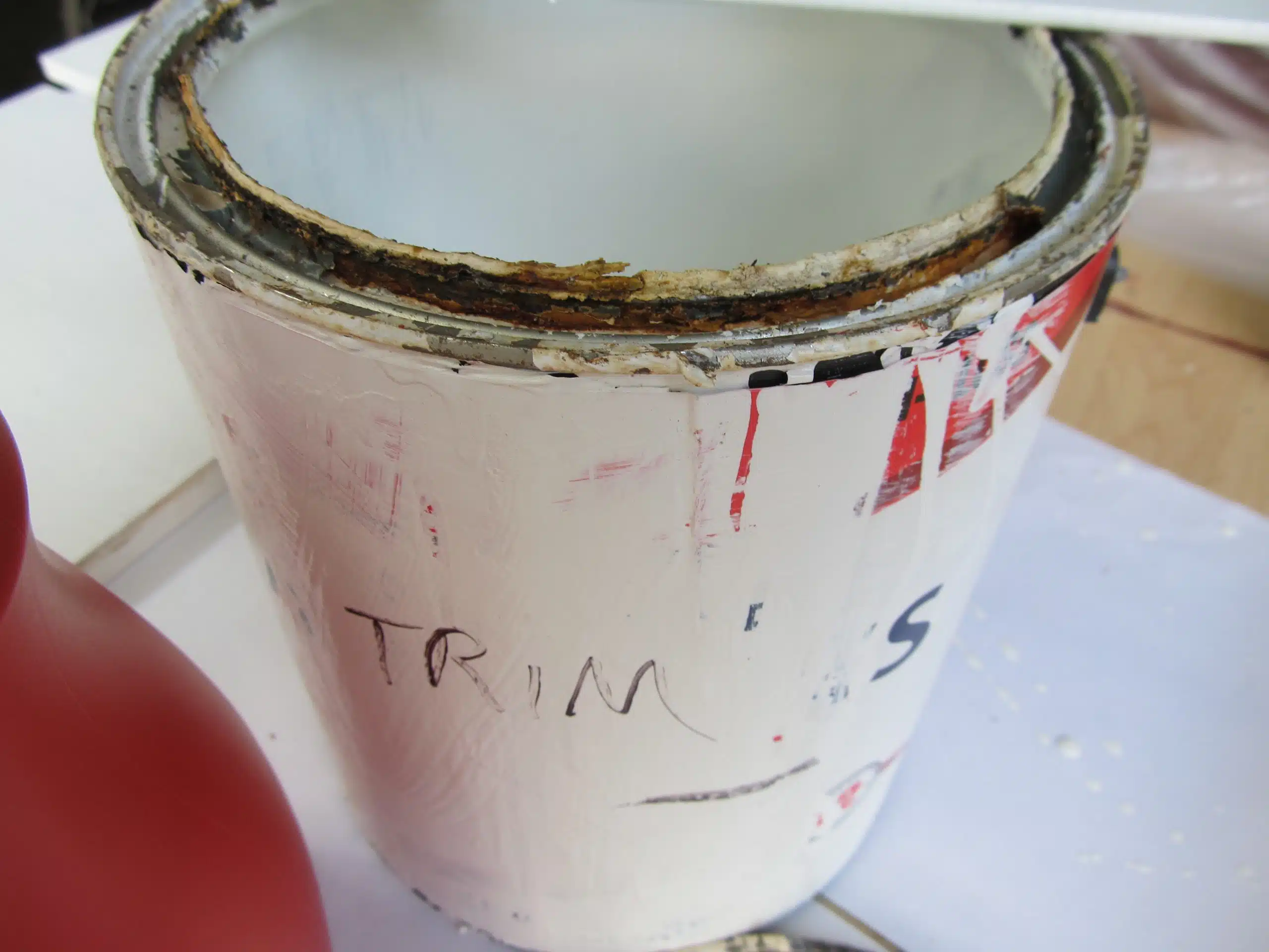 How to deal with rusted paint cans - My Repurposed Life®