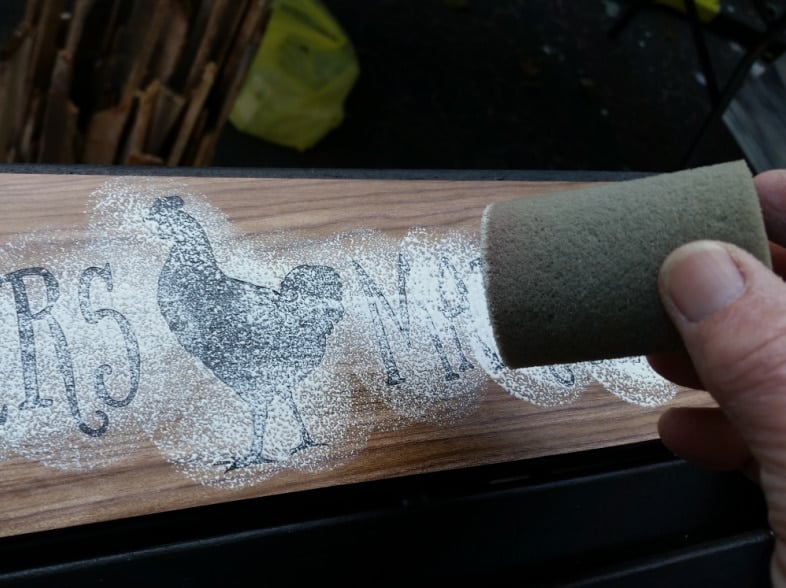 pounce paint on stencil