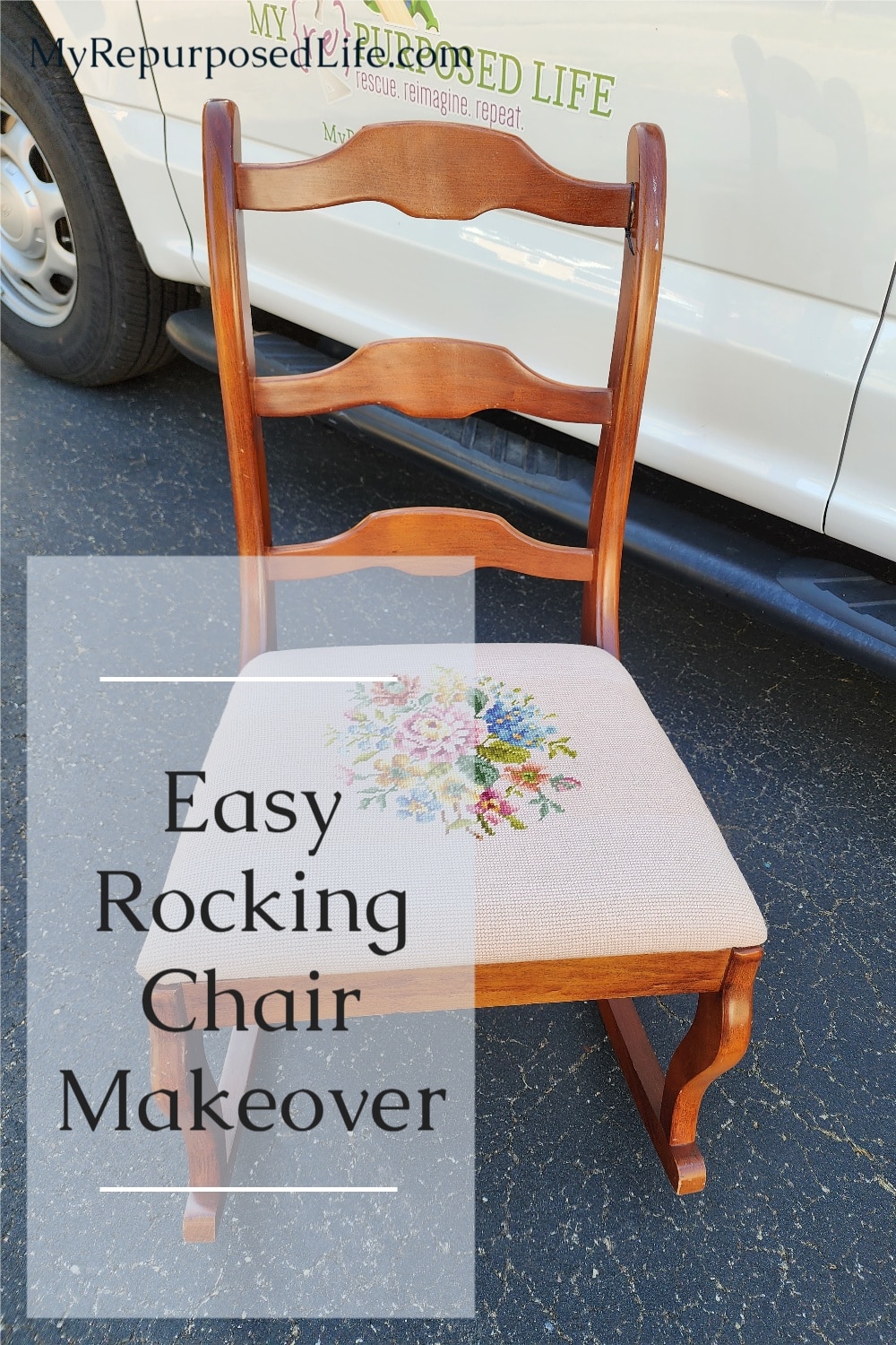 This article, easy rocking chair makeover will show you how to do an easy makeover on thrift store furniture projects. Tips for preparing furniture for paint. #MyRepurposedLife #upcycle #furniture #rockingchair #makeover via @repurposedlife