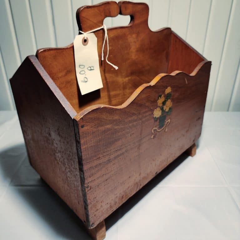 vintage magazine rack BEFORE