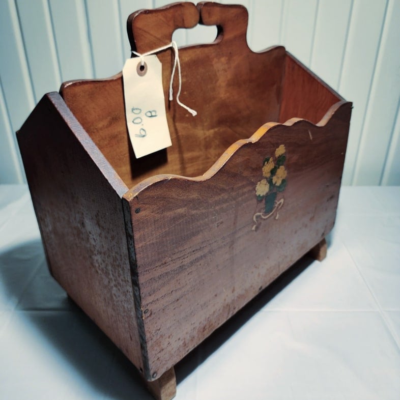 Vintage Magazine Rack Makeover for Stylish Storage - My Repurposed