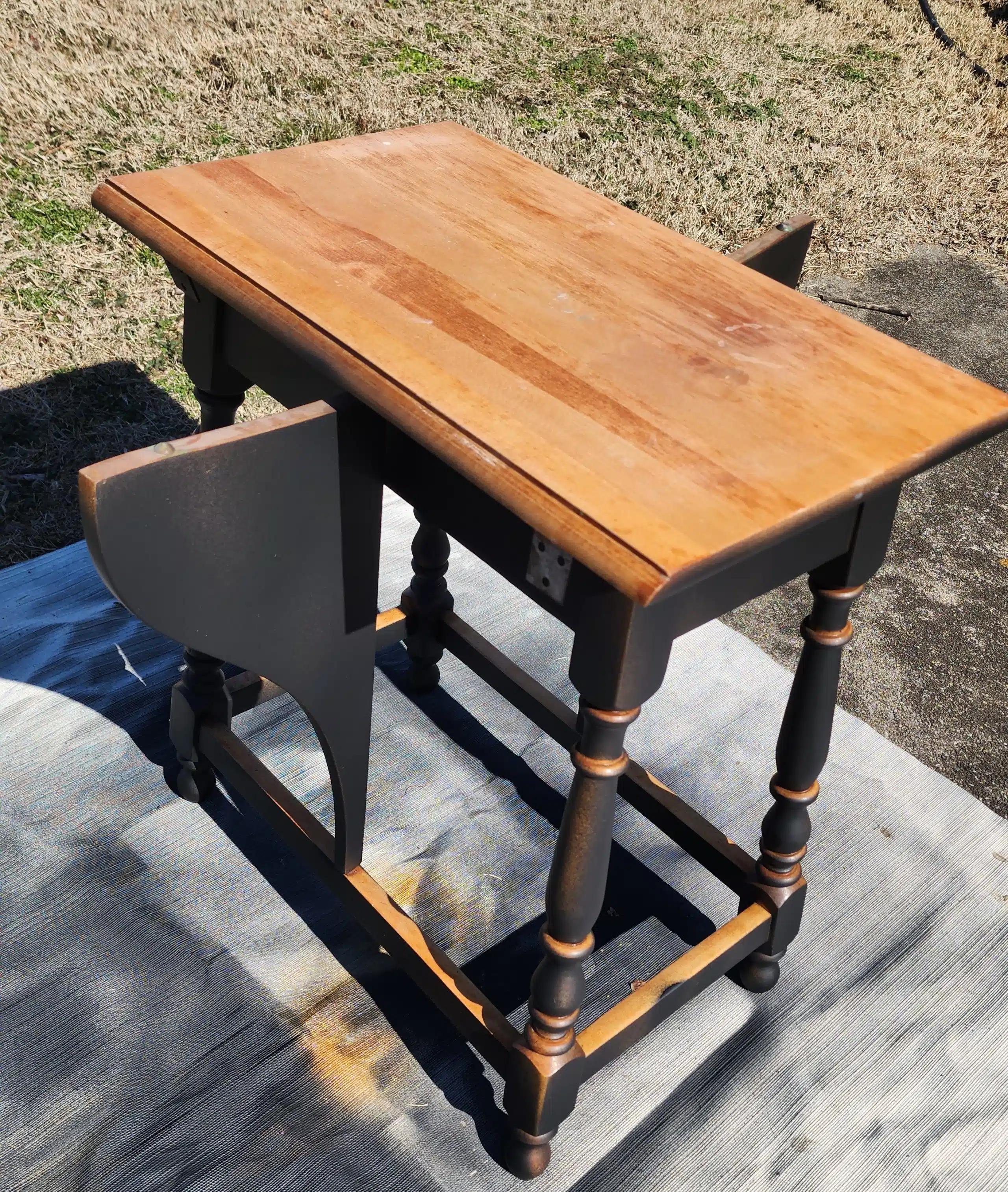 painting small drop leaf table