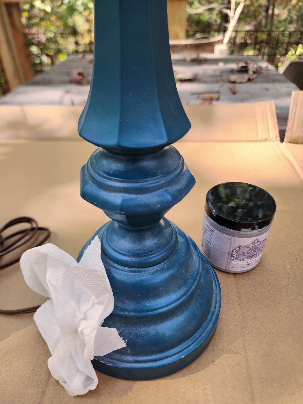 Painting a Thrift Store Lamp - My Repurposed Life®