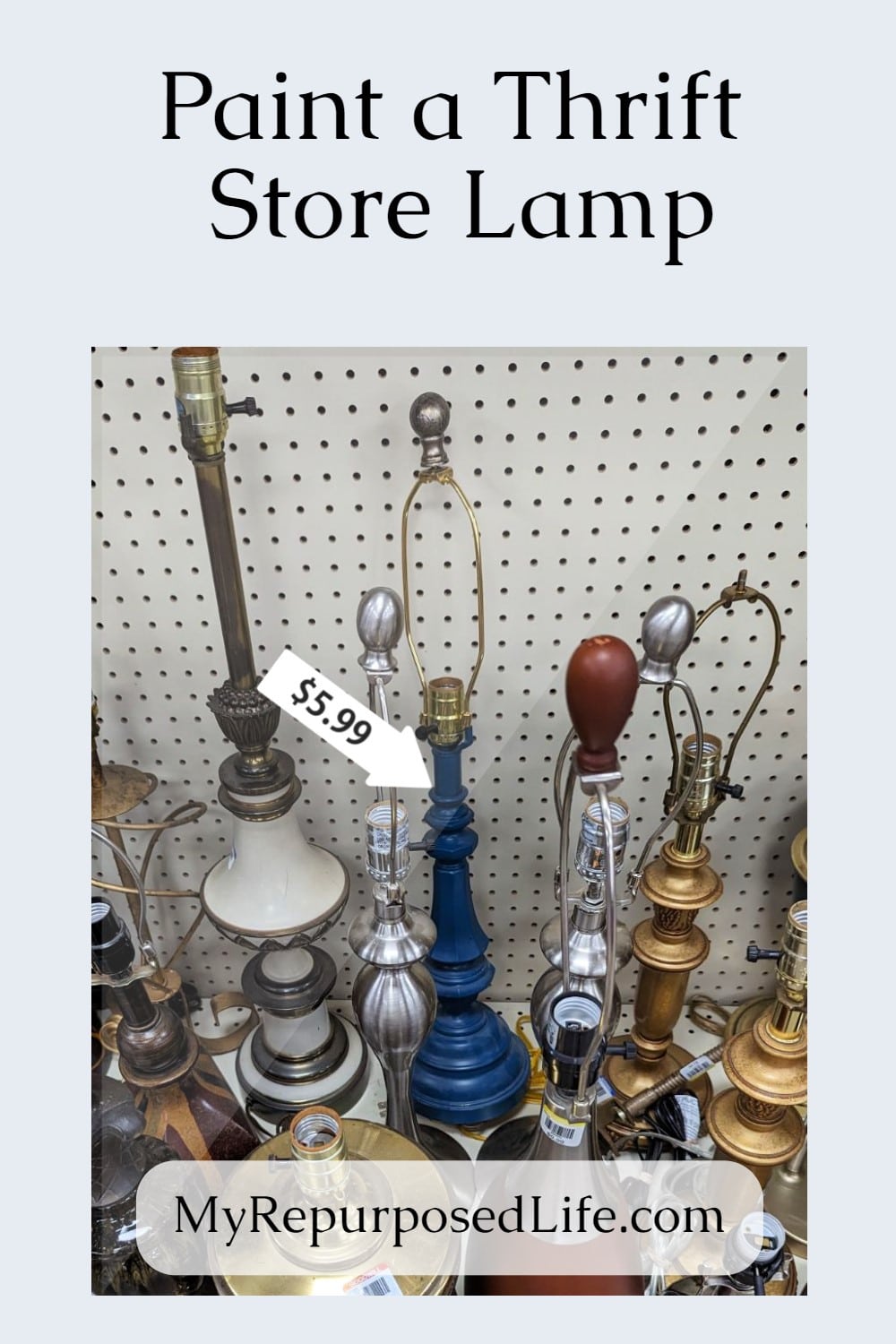 Tips on painting a thrift store lamp. What paint should you use? How many coats of paint. All your questions answered. via @repurposedlife