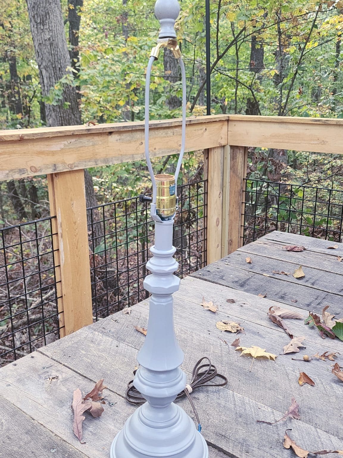 Painting a Thrift Store Lamp - My Repurposed Life®