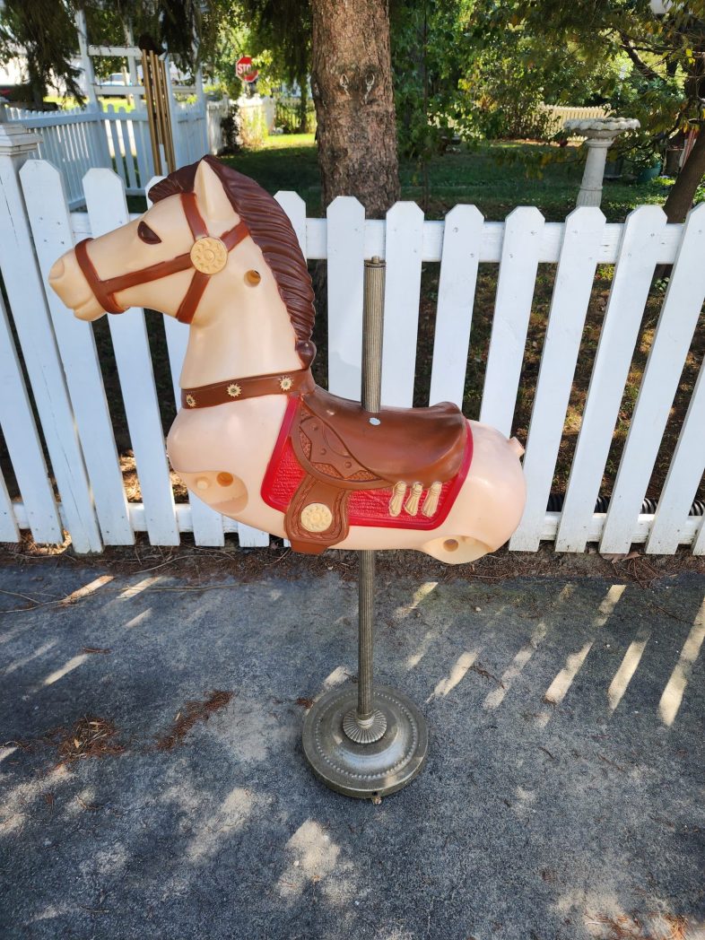 dry-fit-of-carousel-horse-on-stand
