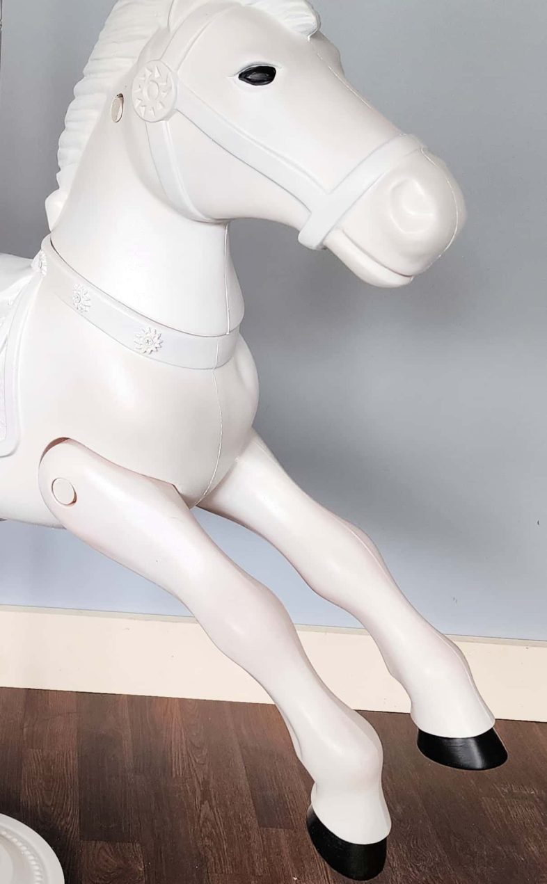 paint-eyes-and-hooves