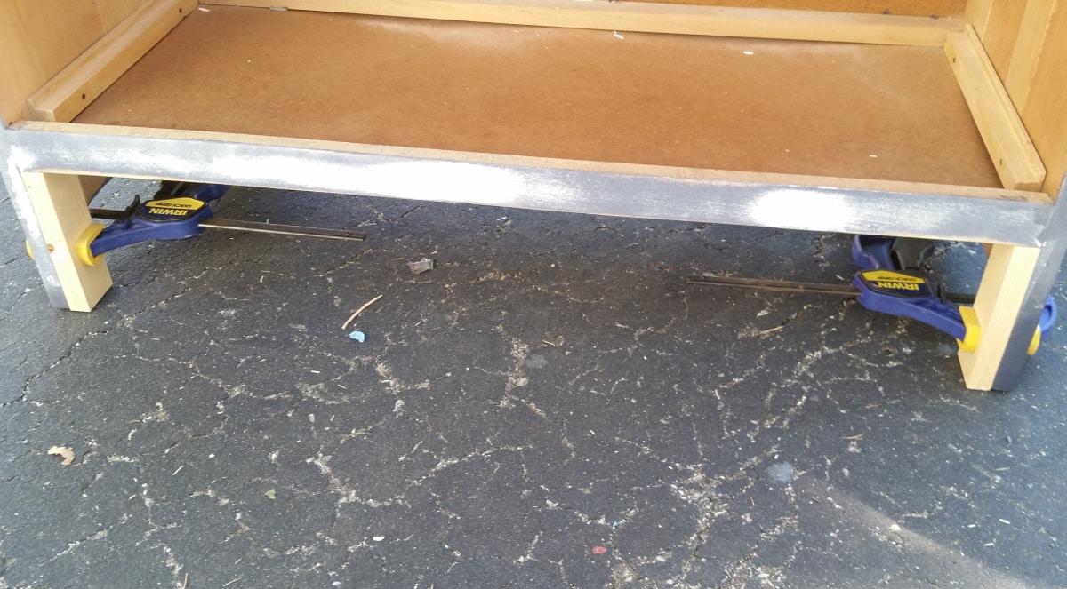 remove new dresser trim