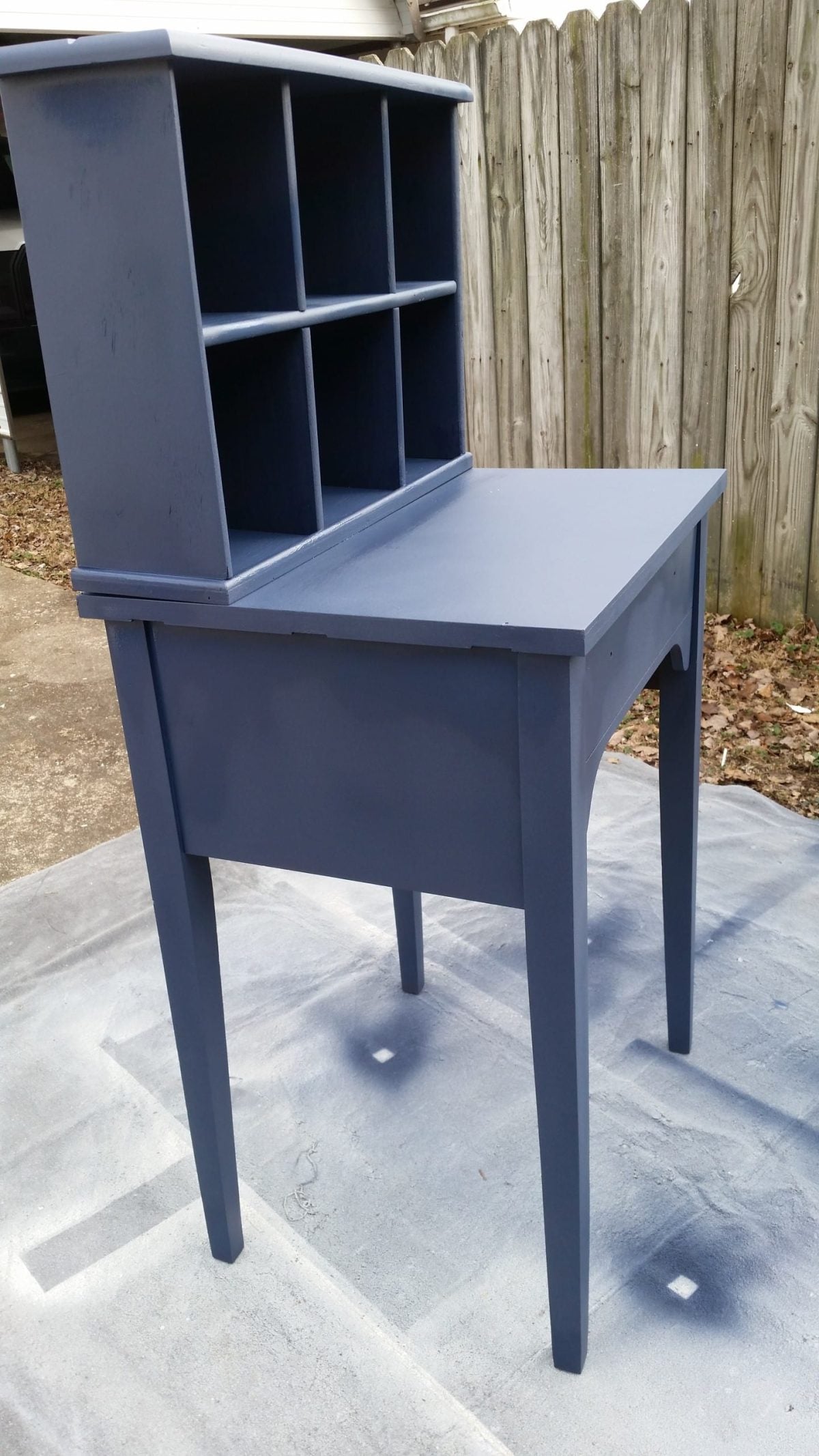 diy-chalky-paint-primer-Naval-using-Homeright-Finish-Max