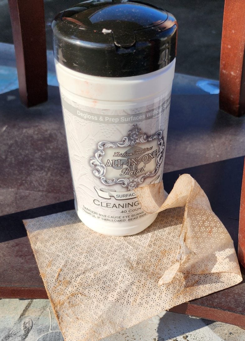 furniture-cleaning-wipes