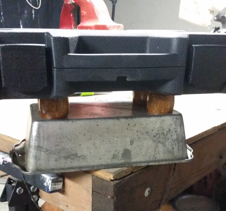 toolbox on loaf pan legs