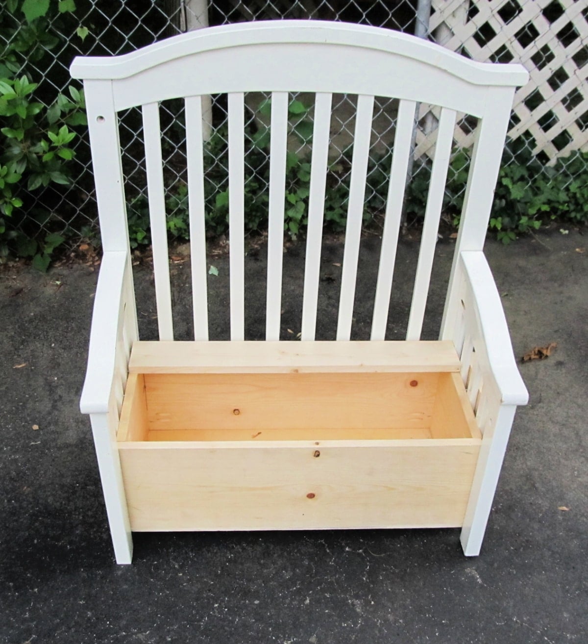 DIY toybox made from a crib