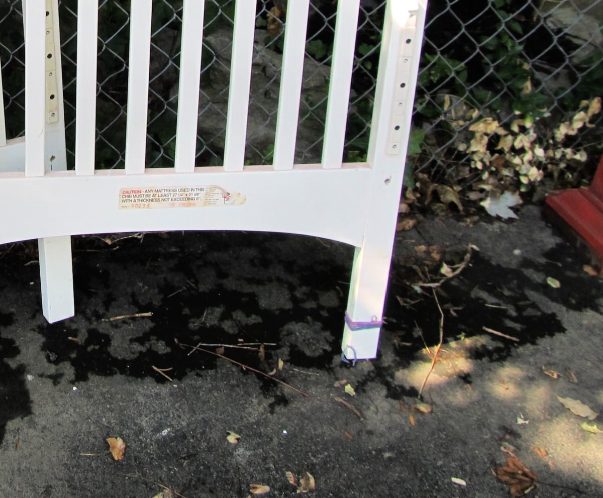 damaged crib leg