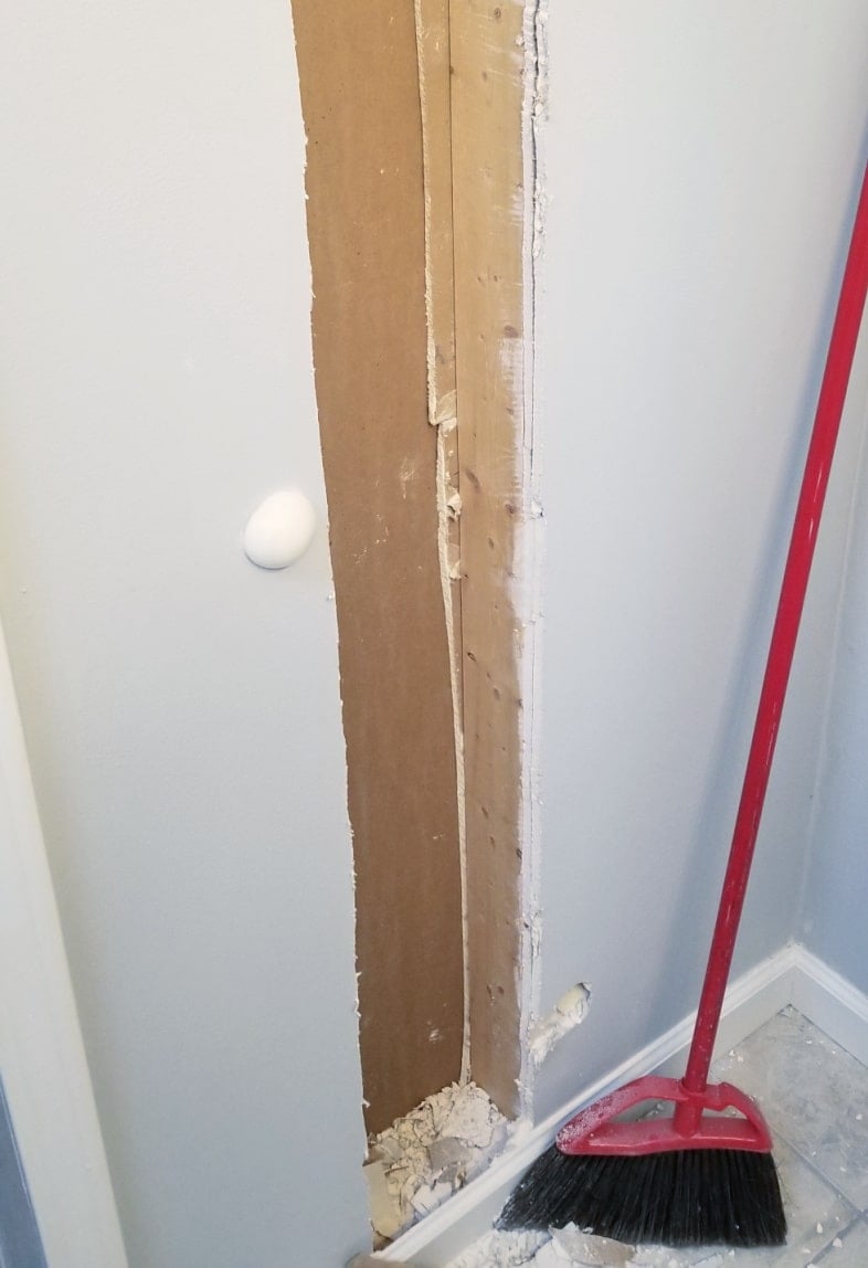 narrow stud opening in broom closet project