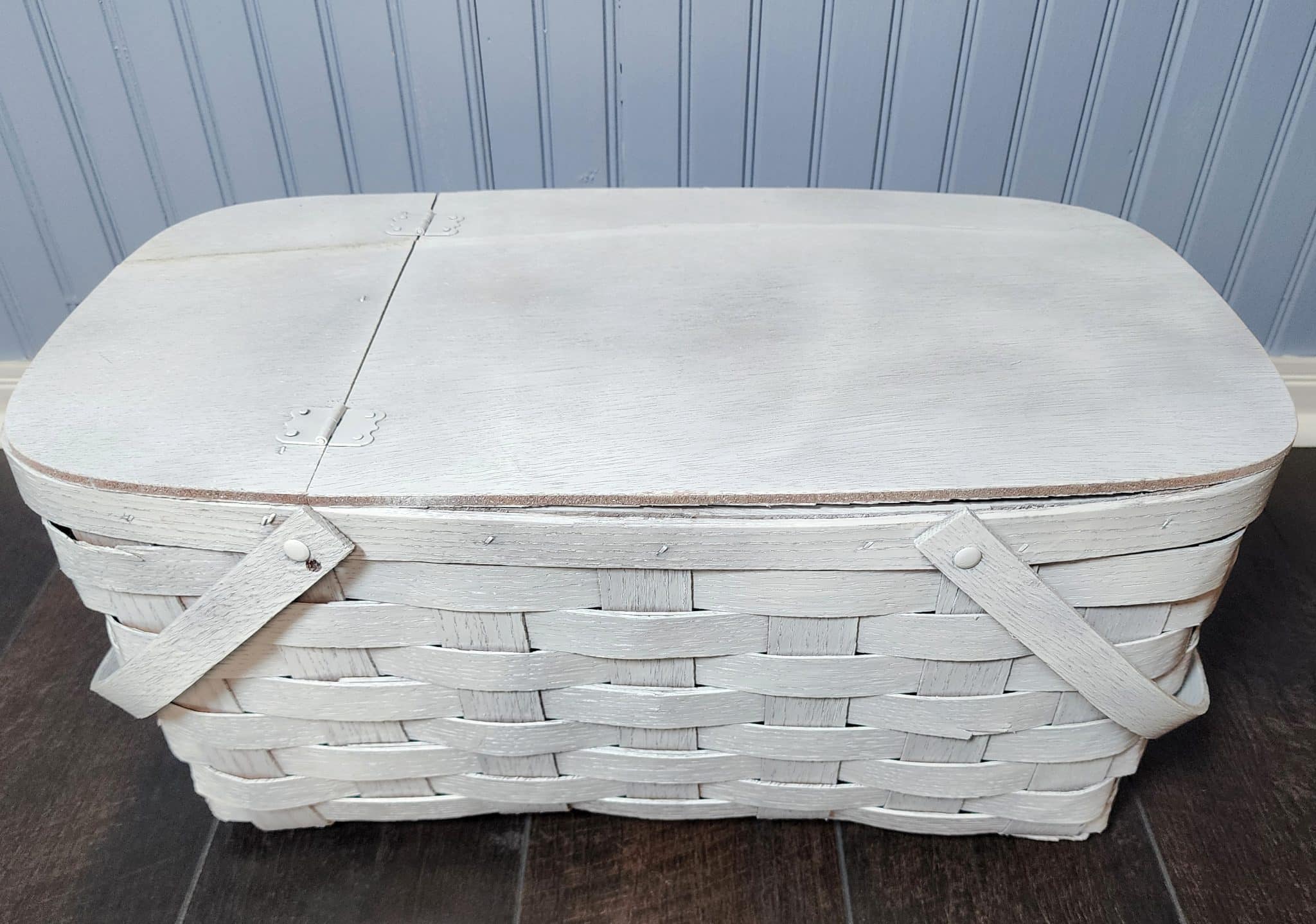 Vintage Picnic Basket Makeover - My Repurposed Life®