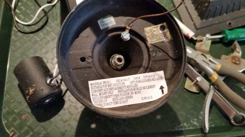 tools for dismantling porch lights DIY Christmas Lanterns