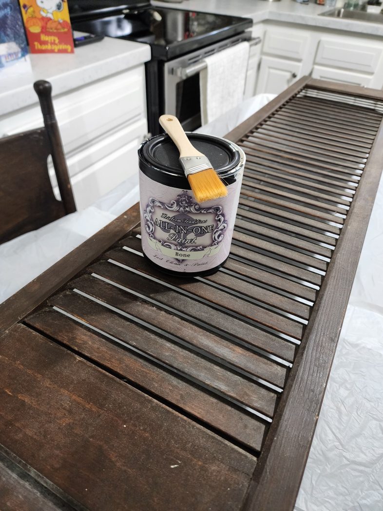 paint Christmas stocking holder