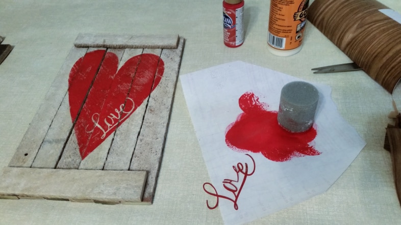 red heart reclaimed wood valentine