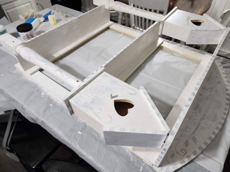 painting a country shelf white