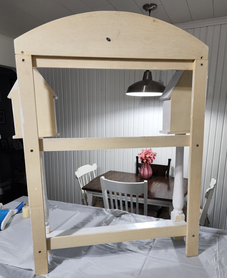 painting the back of the small shelf