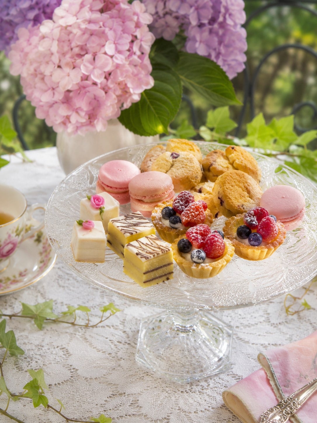 upcycled clear glass dessert plate with pastires