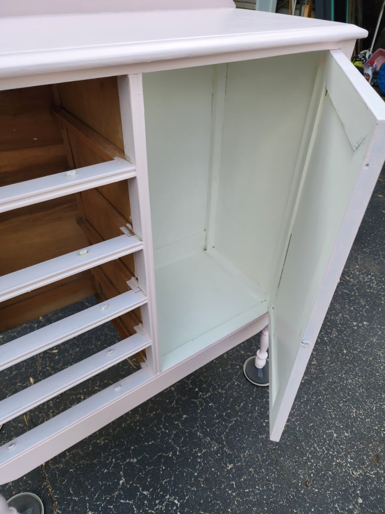 paint cabinet white
