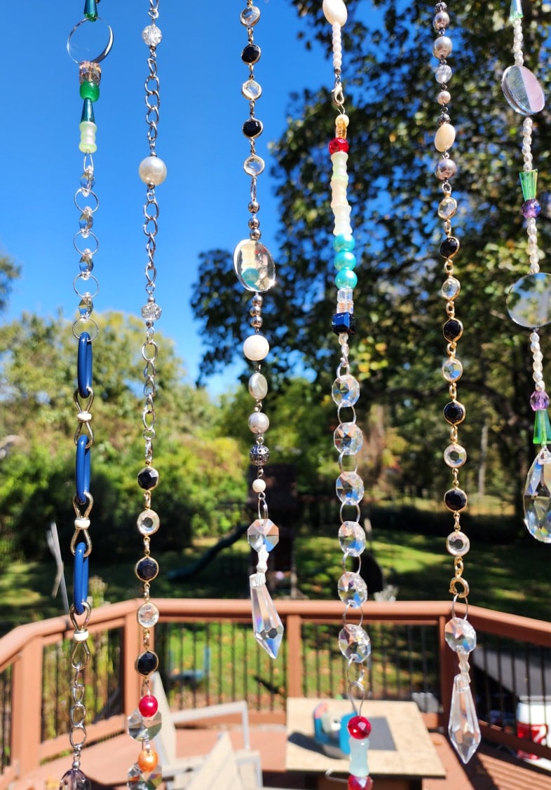eli's DIY Outdoor Suncatchers