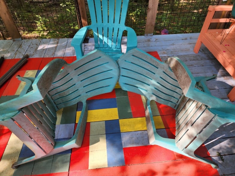 carrying plastic adirondack chairs