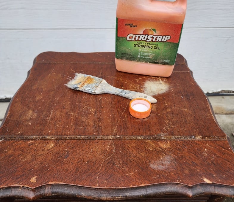 citristrip and a cheap chip brush for the table makeover