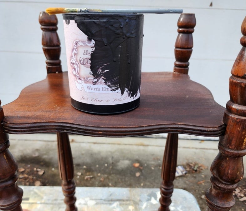 painting an upside down table black