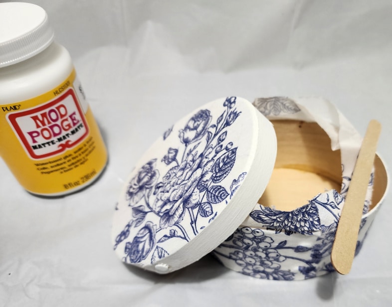 blue floral box-mod podge-emery board