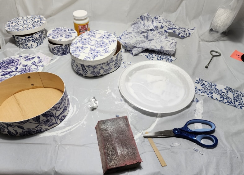 deoupage supples and tools