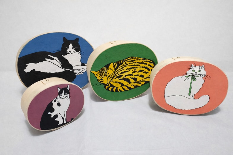 vintage balsa wood oval boxes with cats